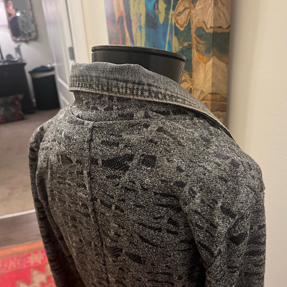 Unique Baci Jacket - image 4